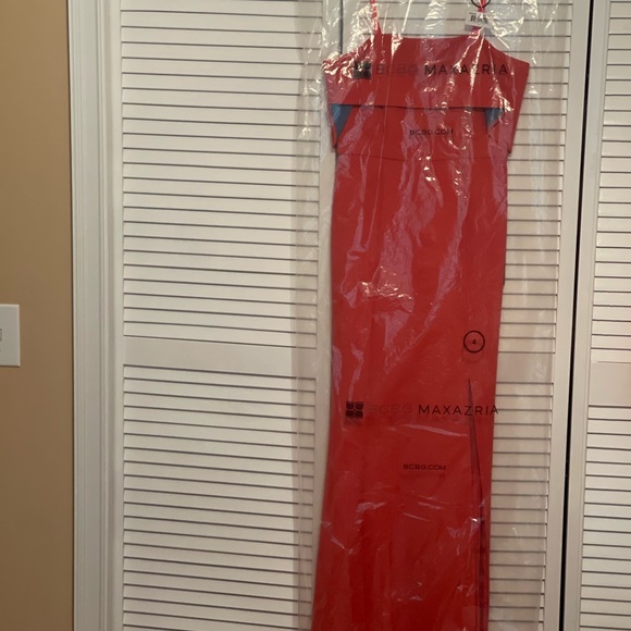BCBG MAXAZRIA Red-Orange PENELOPEY Strapless Overlay Gown Prom Dress Size 4 - Picture 3 of 3